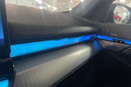 Violetti BMW i5 M60 xDrive 2025 kuva 22.