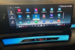 Violetti BMW i5 M60 xDrive 2025 kuva 25.