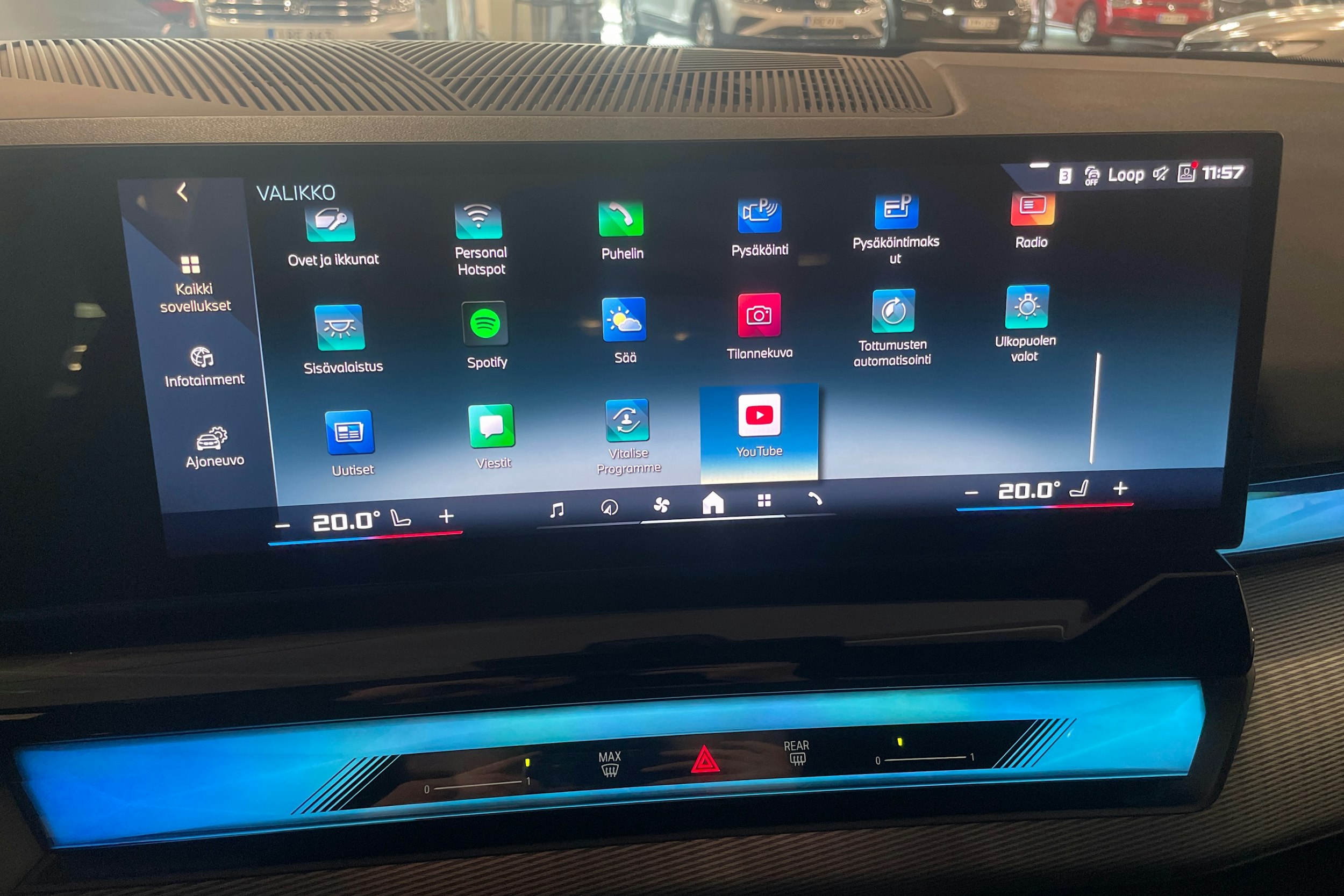 Violetti BMW i5 M60 xDrive 2025 kuva 26.