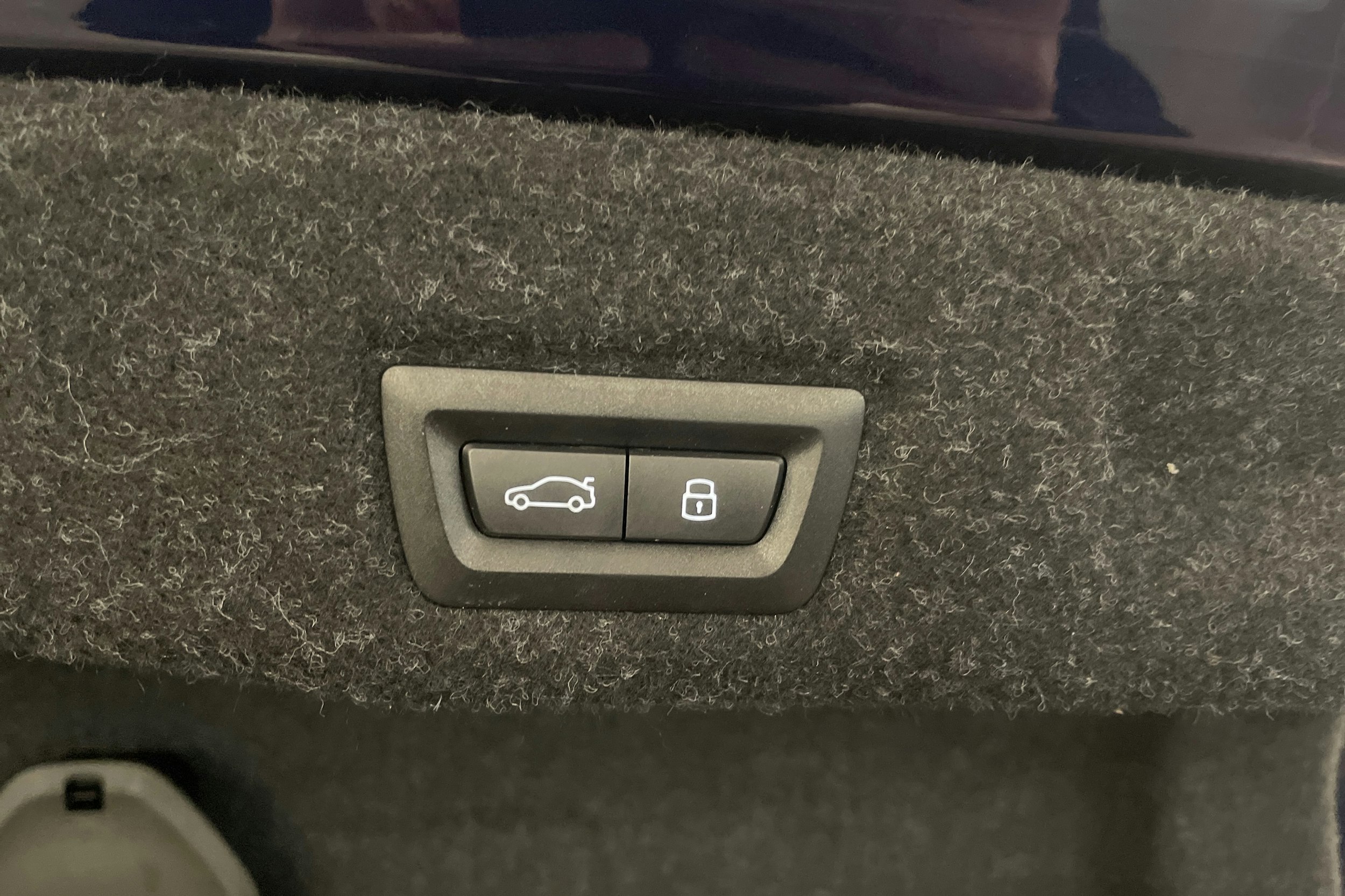 Violetti BMW i5 M60 xDrive 2025 kuva 29.