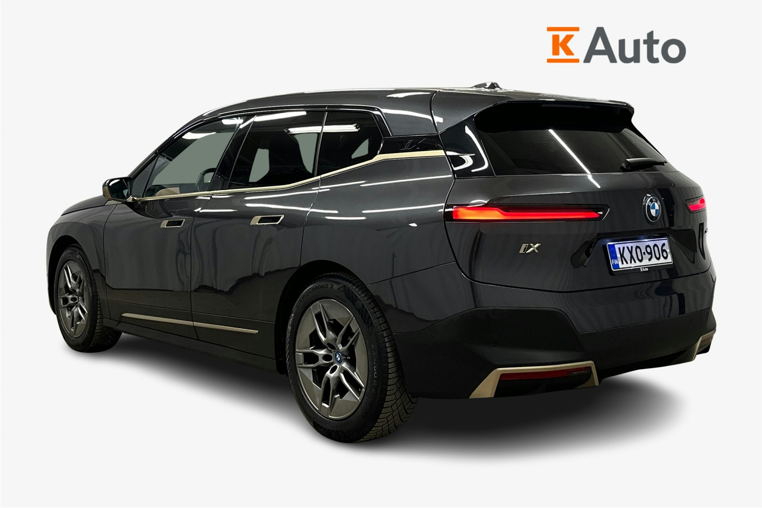 harmaa BMW iX 2021 kuva 2.