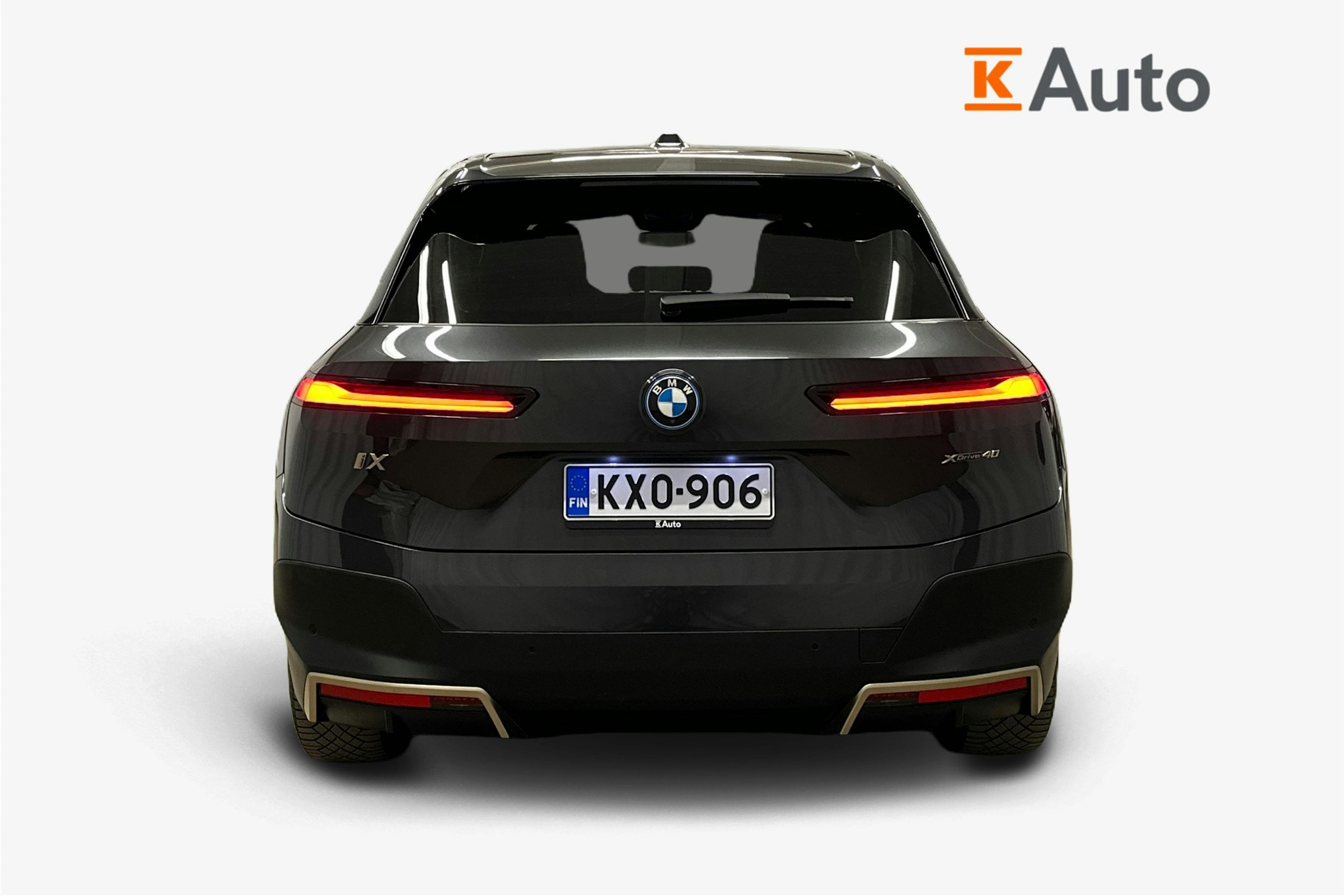 harmaa BMW iX 2021 kuva 3.