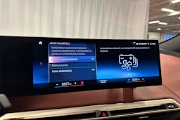 harmaa BMW iX 2021 kuva 18.