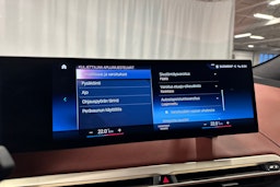 harmaa BMW iX 2021 kuva 23.