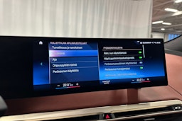 harmaa BMW iX 2021 kuva 25.