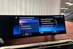 harmaa BMW iX 2021 kuva 26.