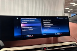 harmaa BMW iX 2021 kuva 27.