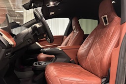 harmaa BMW iX 2021 kuva 30.