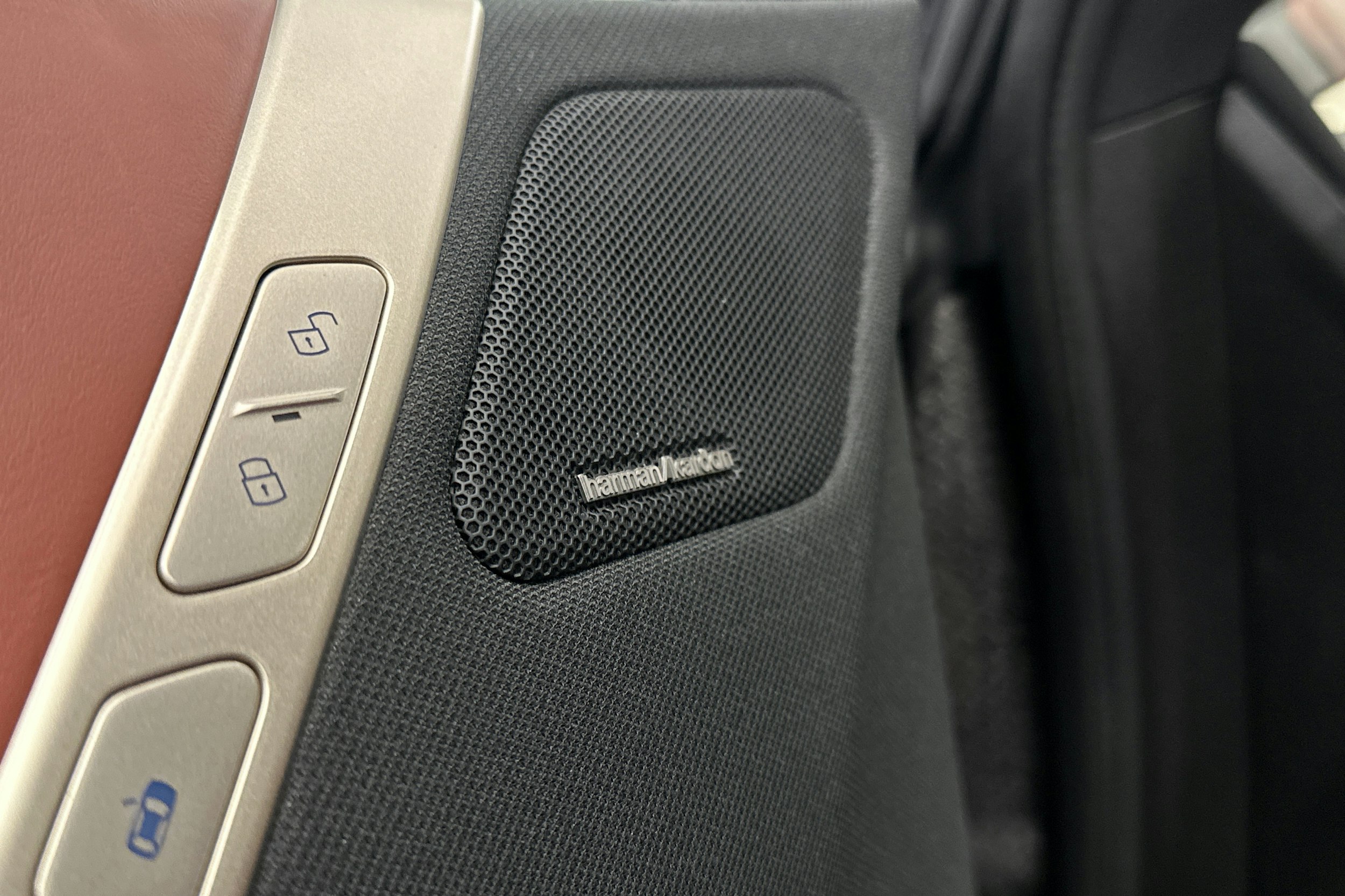 harmaa BMW iX 2021 kuva 33.