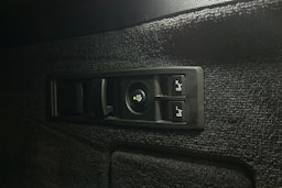 harmaa BMW iX 2021 kuva 36.