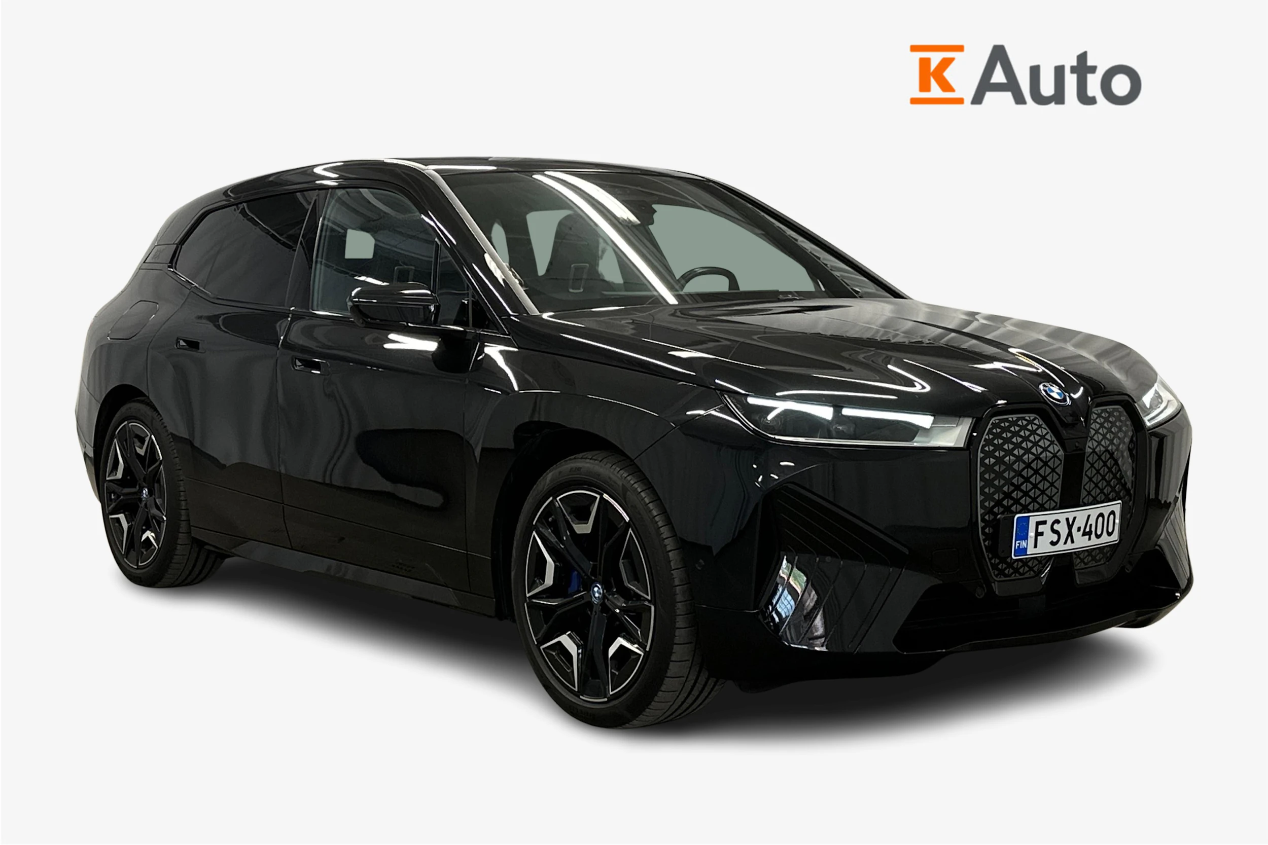 musta BMW iX 2022 kuva 1.