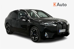musta BMW iX 2022 kuva 1.
