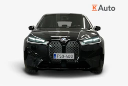 musta BMW iX 2022 kuva 5.
