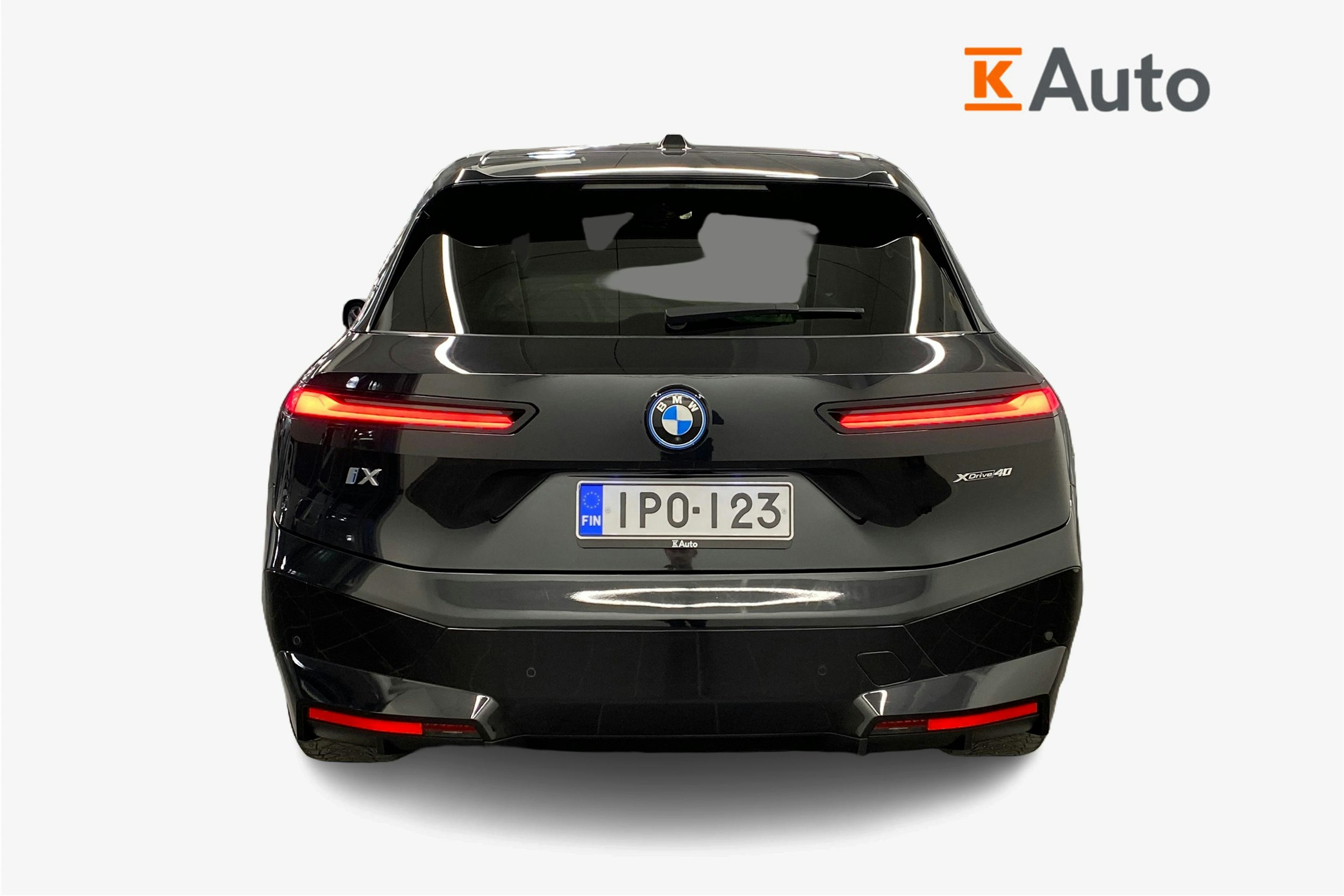musta BMW iX 2022 kuva 3.