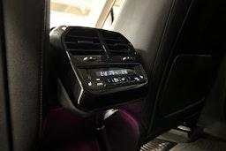 sininen BMW iX 2022 kuva 29.