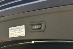 sininen BMW iX 2022 kuva 32.