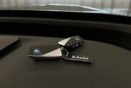 sininen BMW iX 2022 kuva 33.