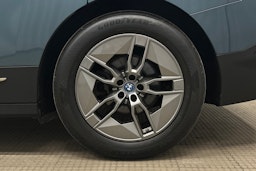 sininen BMW iX 2022 kuva 10.