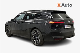 musta BMW iX 2022 kuva 2.