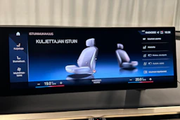 musta BMW iX 2022 kuva 31.
