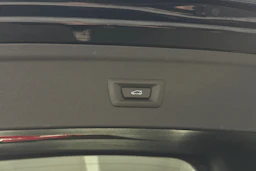 musta BMW iX 2022 kuva 41.