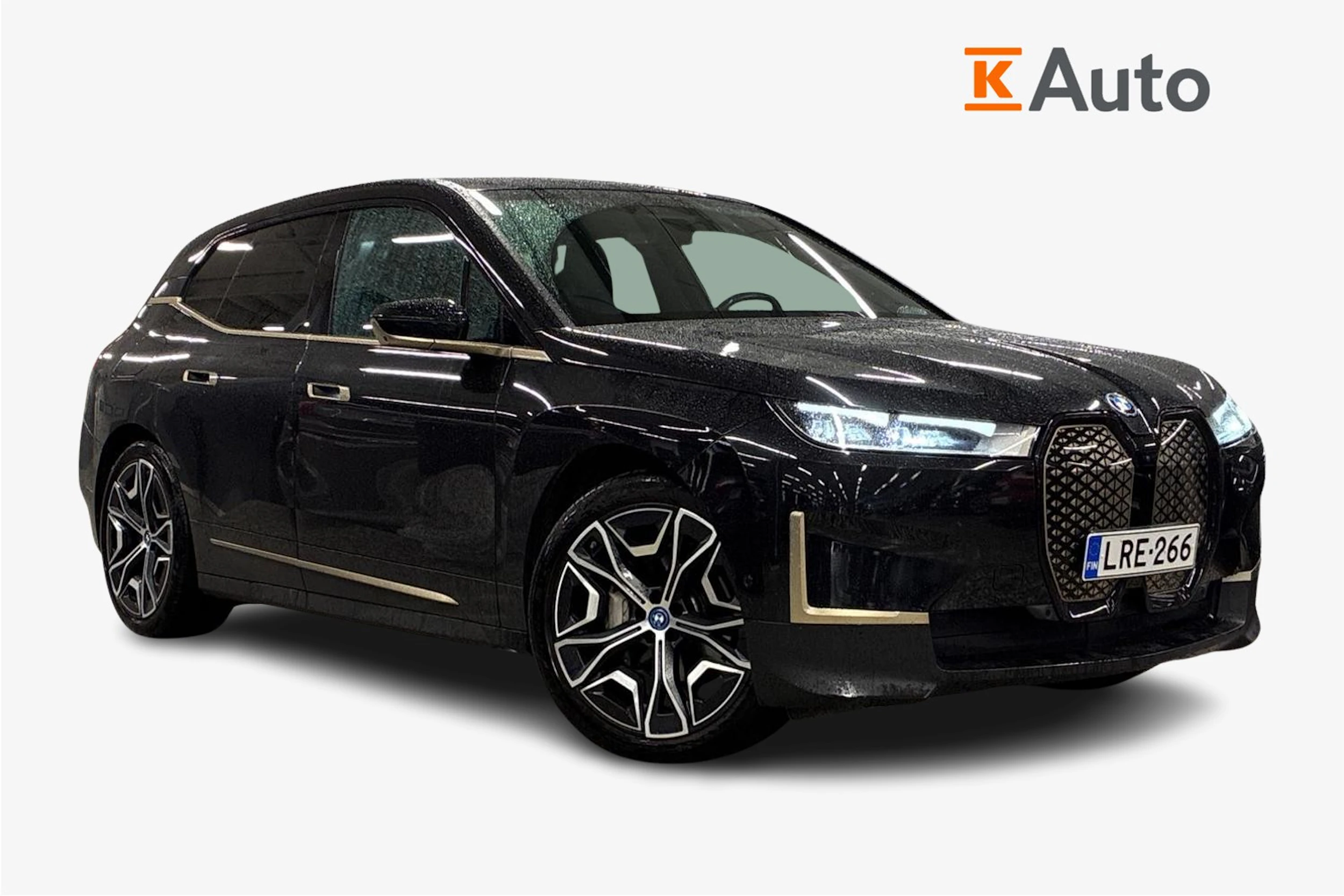 musta BMW iX 2022 kuva 1.