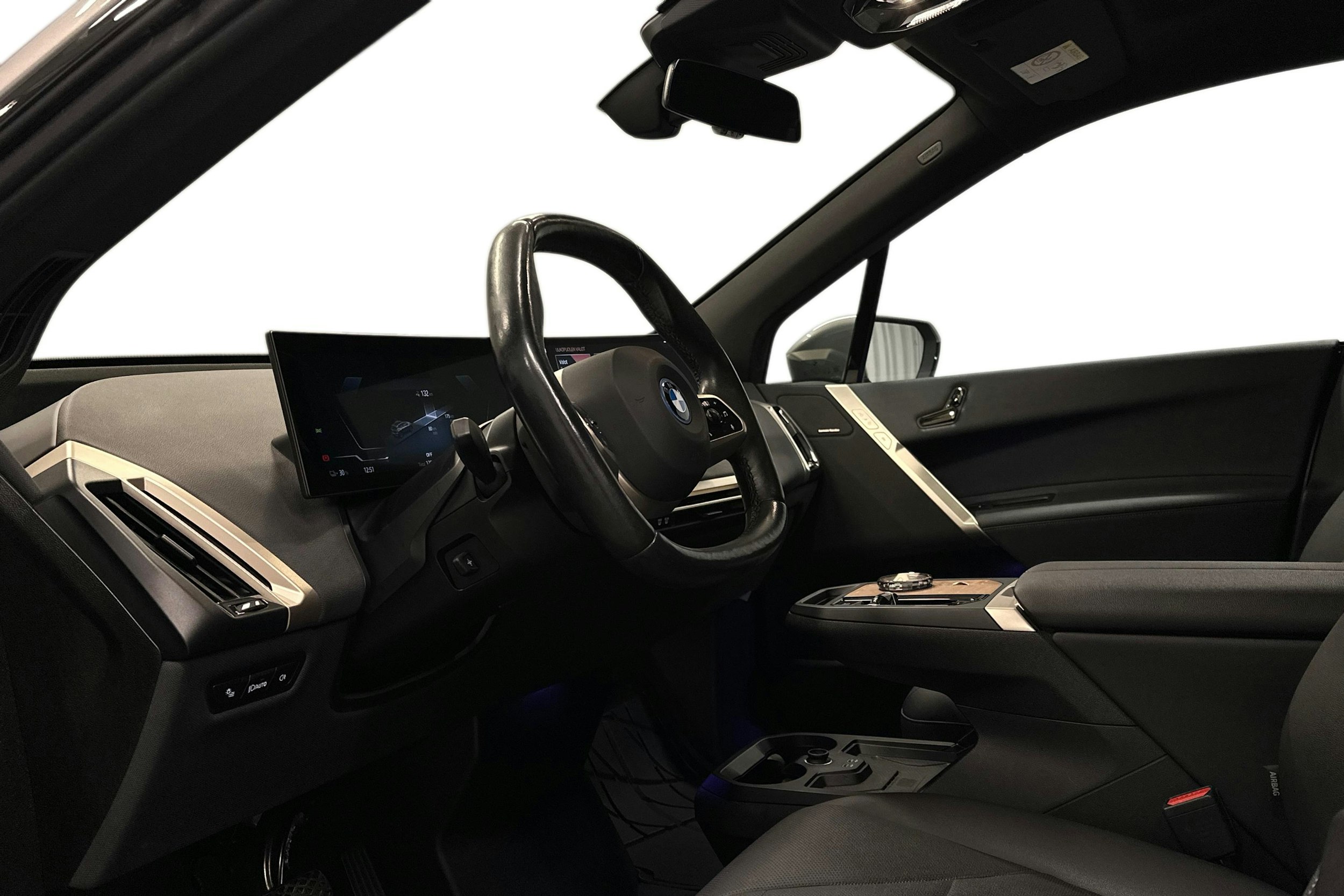 harmaa BMW iX 2023 kuva 7.