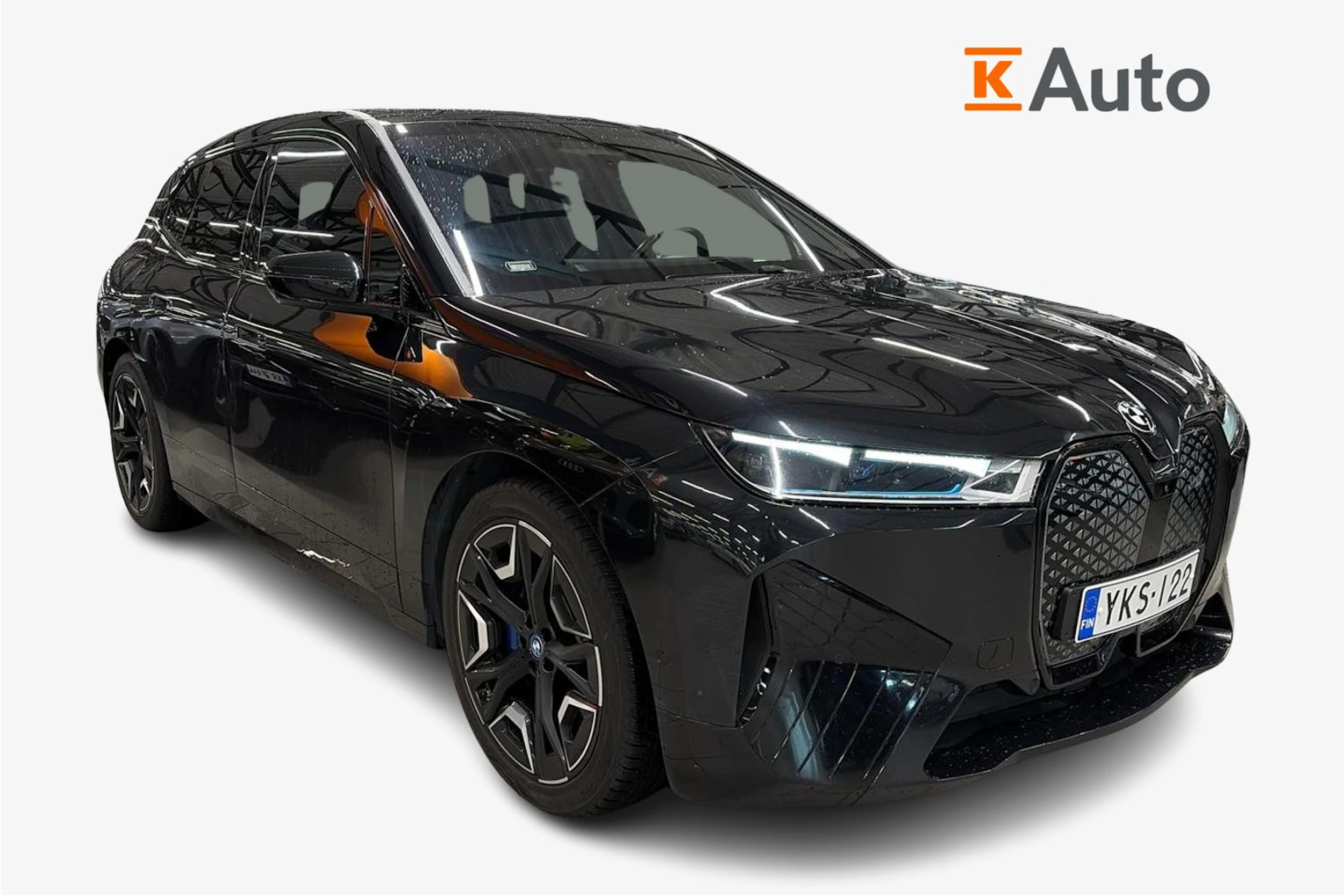 musta BMW iX 2022 kuva 1.