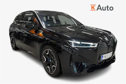 musta BMW iX 2022 kuva 1.