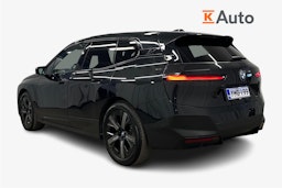 musta BMW iX 2022 kuva 2.