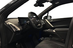 musta BMW iX 2022 kuva 7.