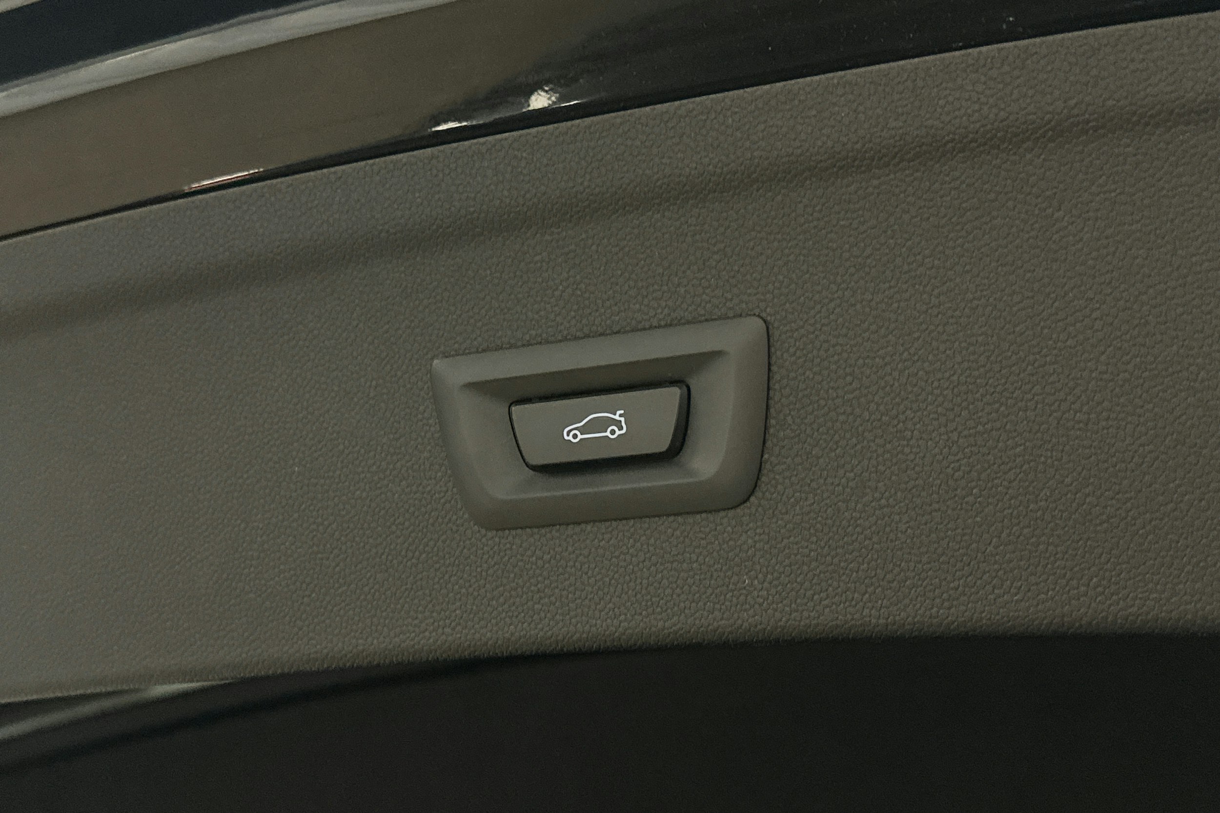 musta BMW iX 2022 kuva 36.