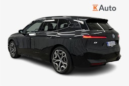 musta BMW iX 2023 kuva 2.