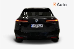 musta BMW iX 2023 kuva 3.