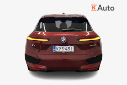 punainen BMW iX 2023 kuva 4.