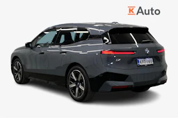harmaa BMW iX 2023 kuva 2.
