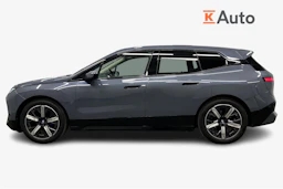 harmaa BMW iX 2023 kuva 5.