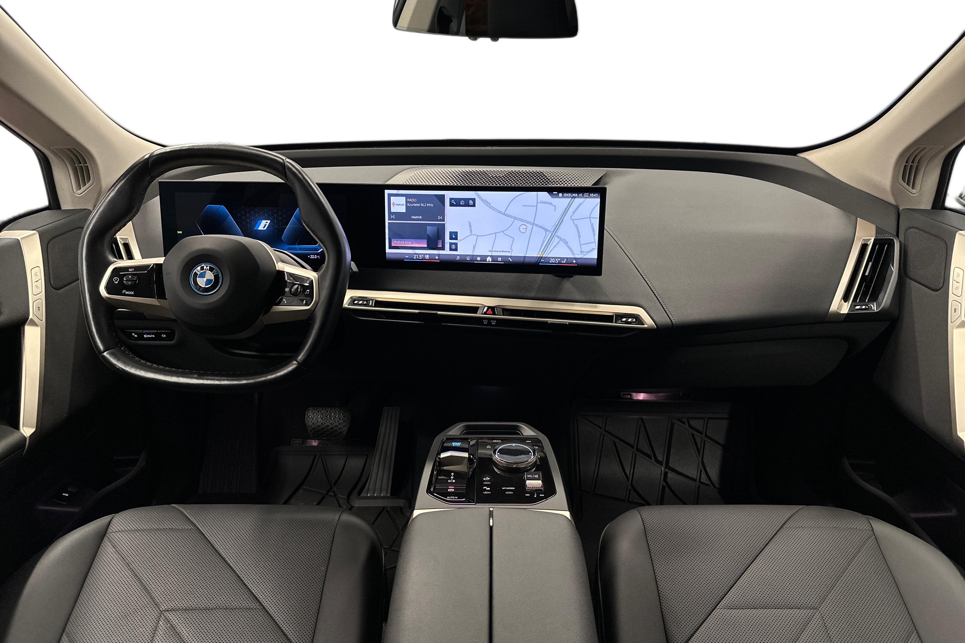 BMW iX xDrive50 Sport Package 2023, kuva 7/36