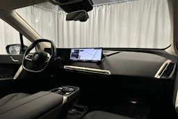 harmaa BMW iX 2023 kuva 18.