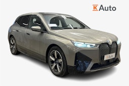 harmaa BMW iX 2023 kuva 1.