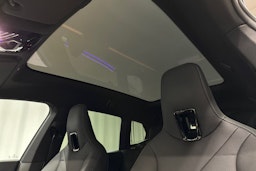 harmaa BMW iX 2023 kuva 32.