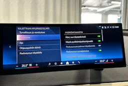 punainen BMW iX 2023 kuva 33.