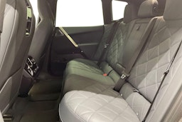 Valkoinen BMW iX 2023 kuva 10.