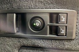 Valkoinen BMW iX 2023 kuva 36.