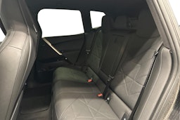 musta BMW iX 2023 kuva 10.