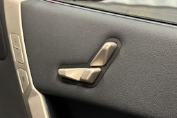 musta BMW iX 2023 kuva 19.