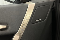 musta BMW iX 2023 kuva 41.