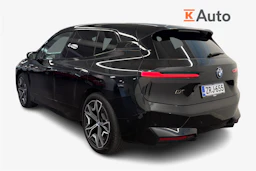 musta BMW iX 2023 kuva 2.