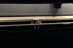 musta BMW iX 2023 kuva 29.