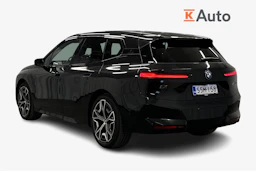 musta BMW ix M60 2024 kuva 2.